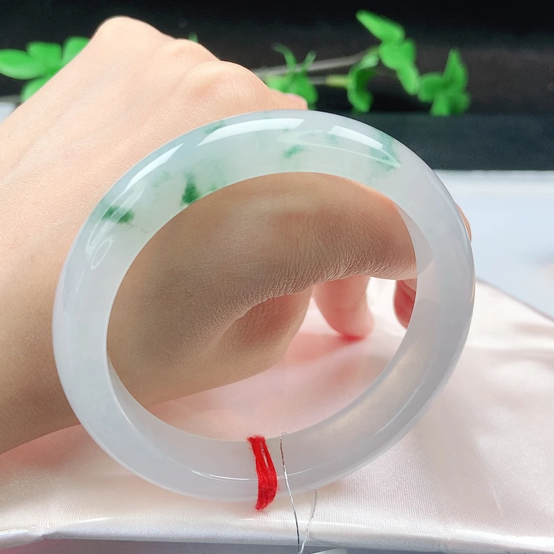 翡翠未镶嵌手镯60圈