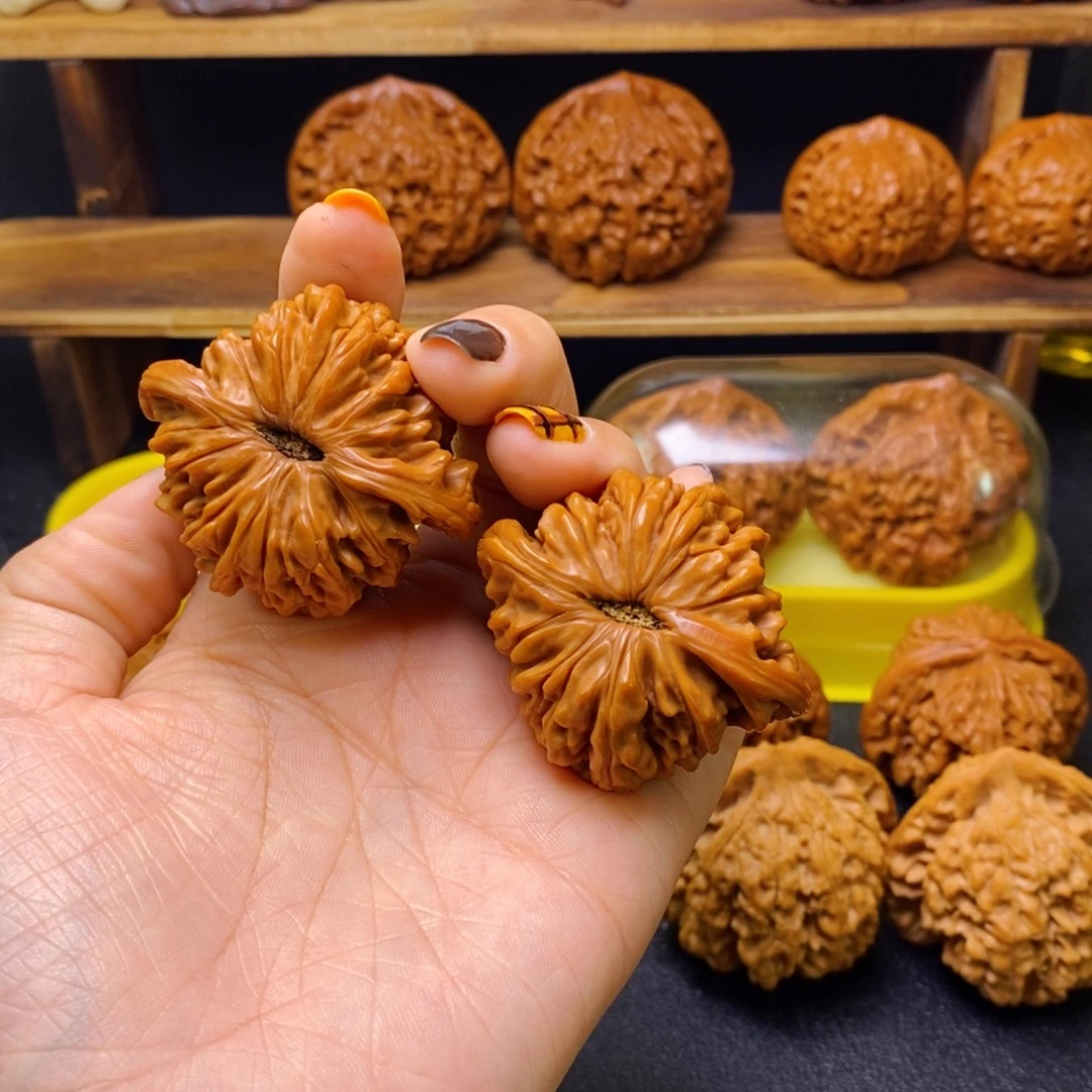 丿***城吊坠桃核福利核桃