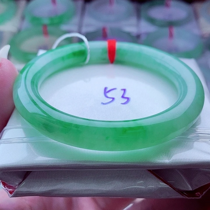 翡翠未镶嵌手镯（圆镯）588金丝阳绿冰润细腻高贵优雅