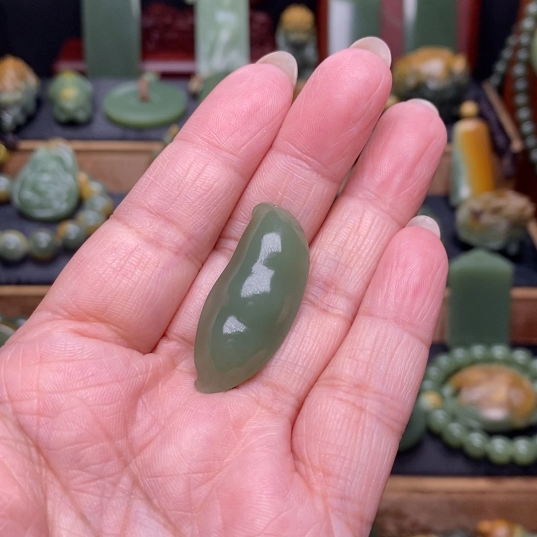 岫岩老玉（透闪石质玉）未镶嵌挂件