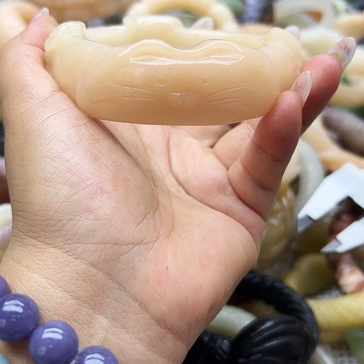 未镶嵌手镯石英岩玉用****6