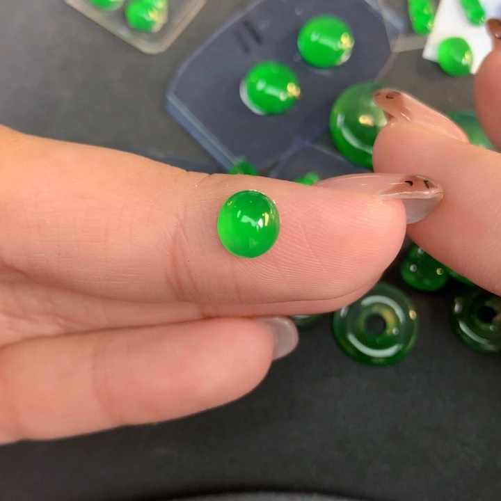 翡翠裸石翡翠6.75-6.27-3.24