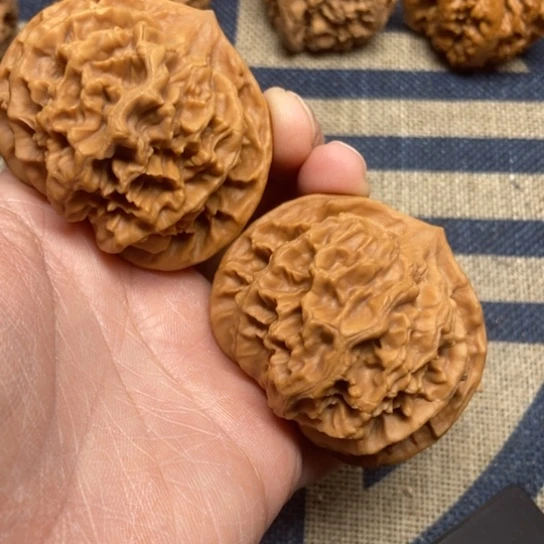 吊坠文玩核桃龙鳞纹帝王