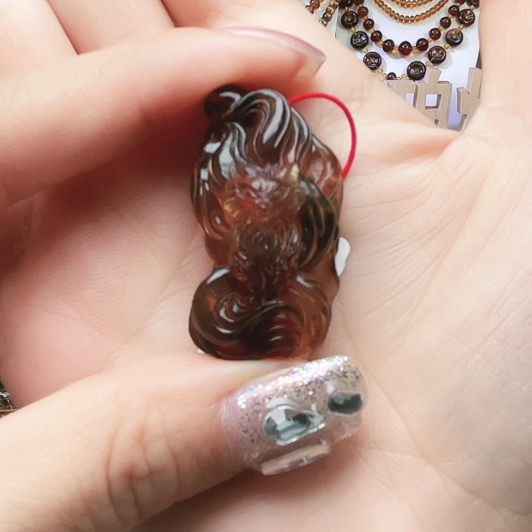 琥珀未镶嵌裸石～～