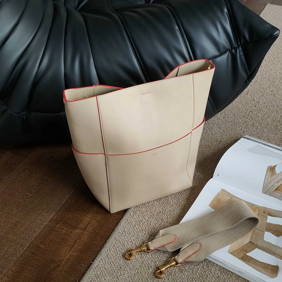 95新 Celine/思琳 Azul - 奶茶色牛皮水桶大号通勤单肩包 39130