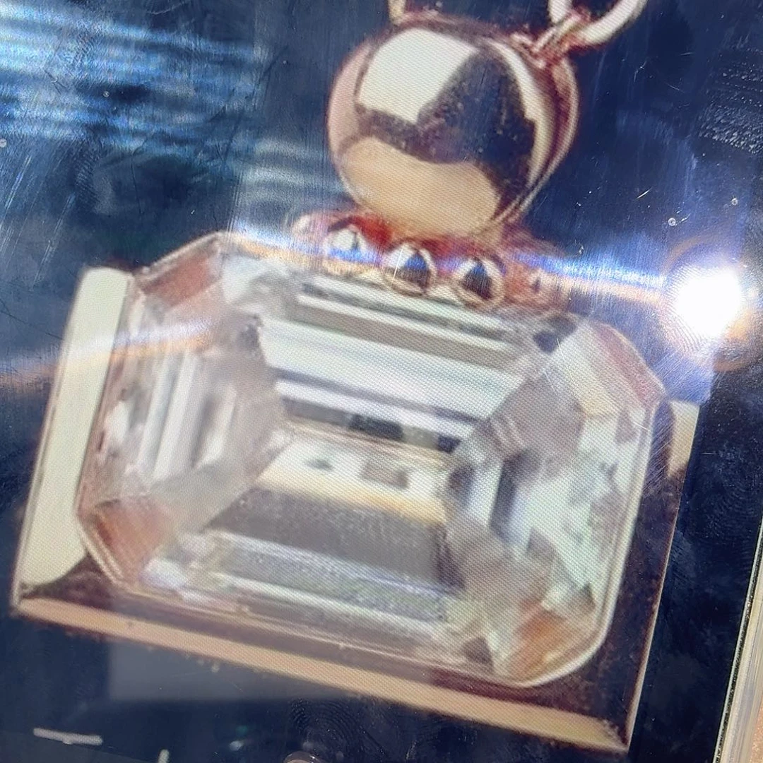 合金两克拉香水瓶黄色吊坠