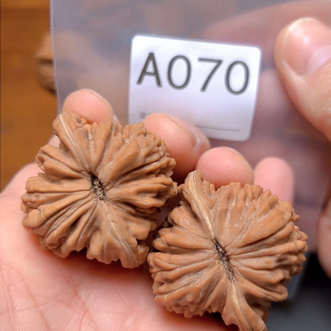 文玩核桃吊坠43➕四座楼