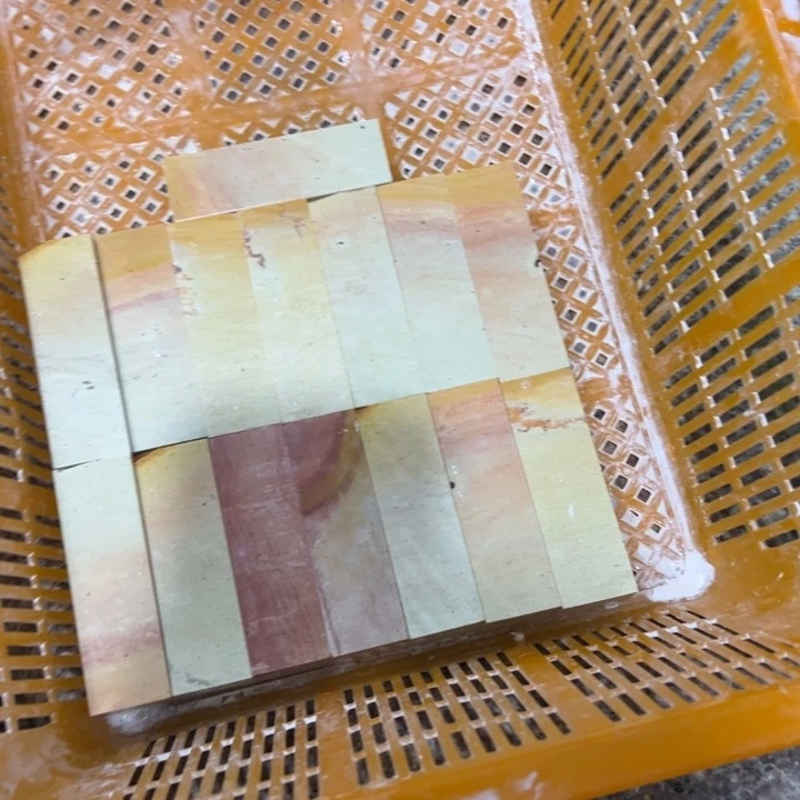 孙***斌青田石新矿印石瑕疵如图