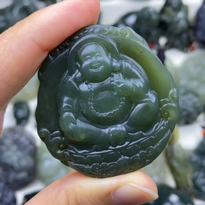 颈饰未镶嵌和田玉