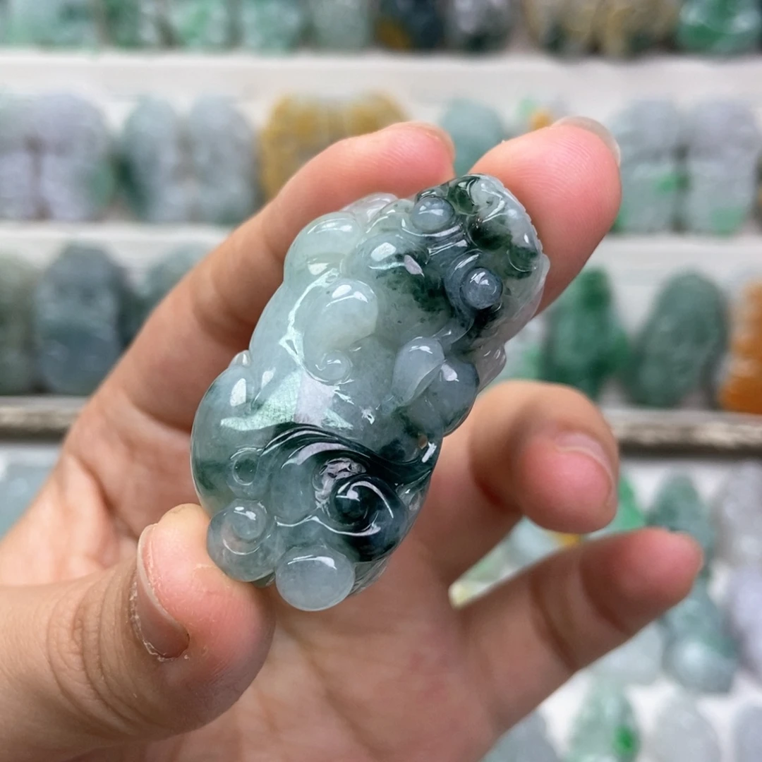 翡翠未镶嵌吊坠(赠链)