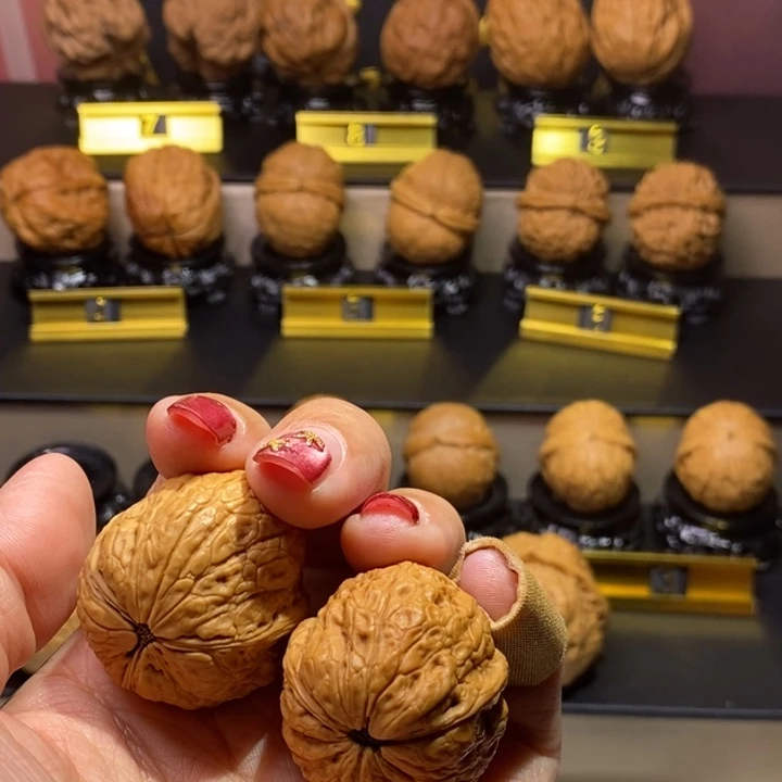 文玩核桃把件我**叔小三棱33尺