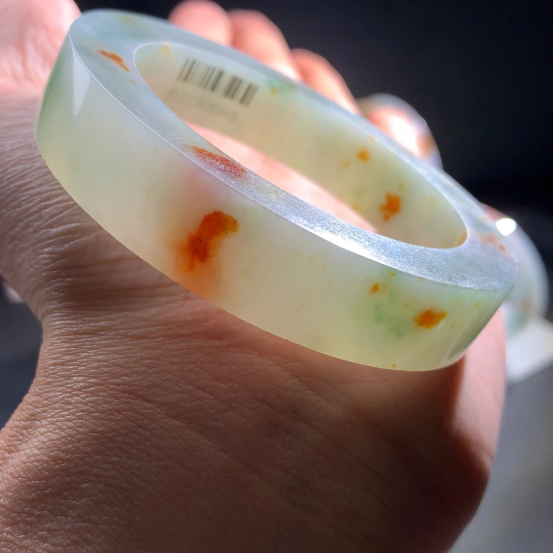 定制翡翠未镶嵌手镯