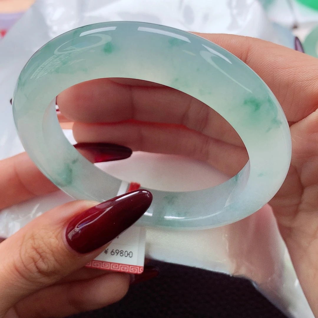 翡翠手镯未镶嵌53.54.55冰胶绿飘花 超意境 很美