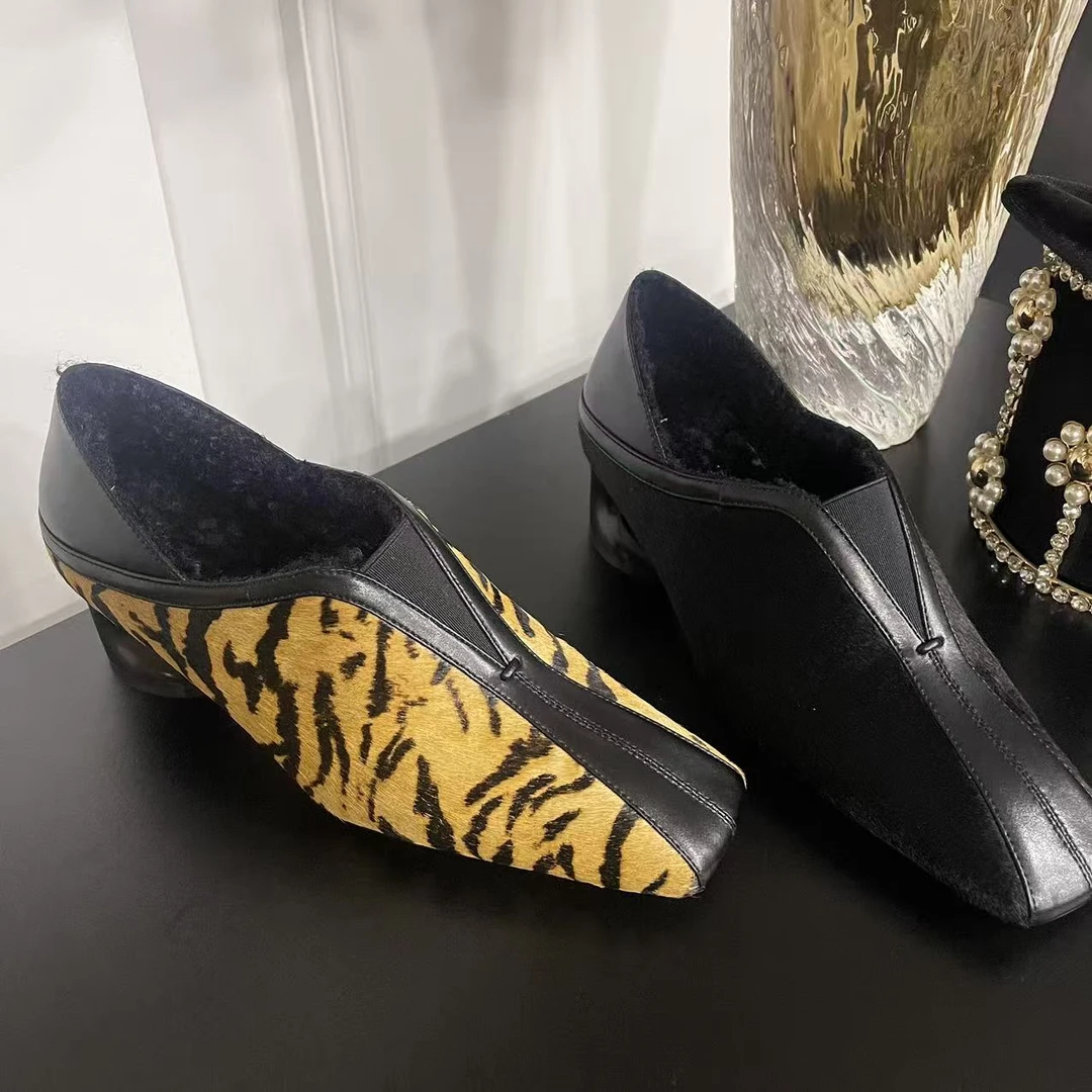 【Harvisss】2025冬秋新款方头马毛拼接复古时尚真皮软面单鞋-5cm