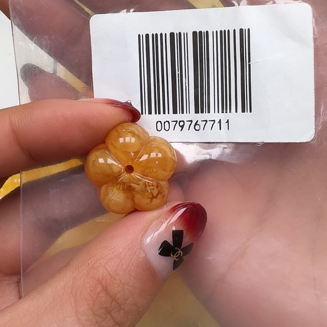 琥珀未镶嵌裸石悠悠