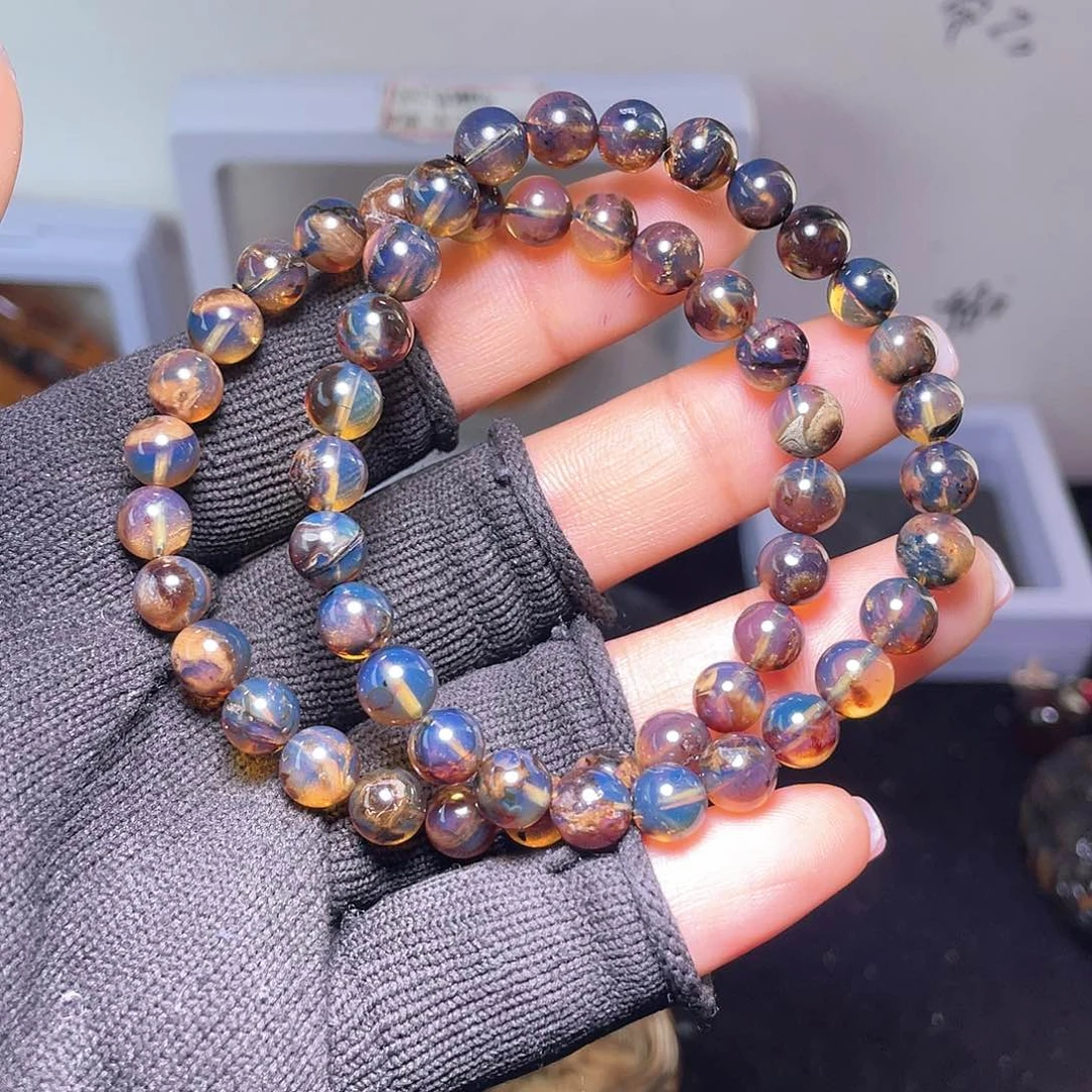 琥珀裸石未镶嵌灰*？