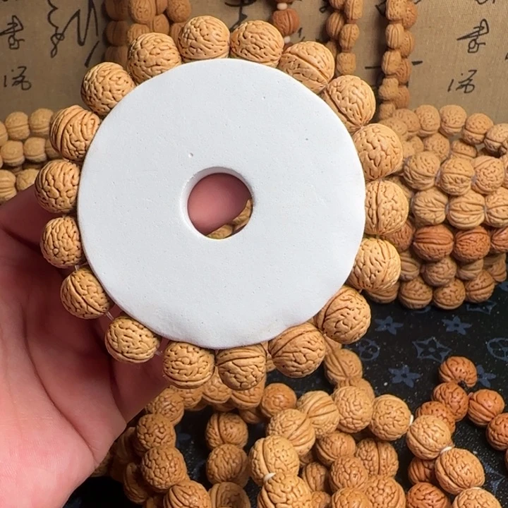 饱***了桃核吊坠桃核手串