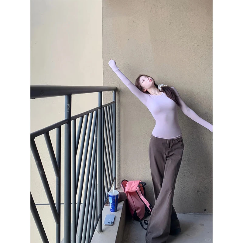 秋季2025小众简约风修身显瘦圆领长袖上衣休闲宽松百搭直筒长裤女