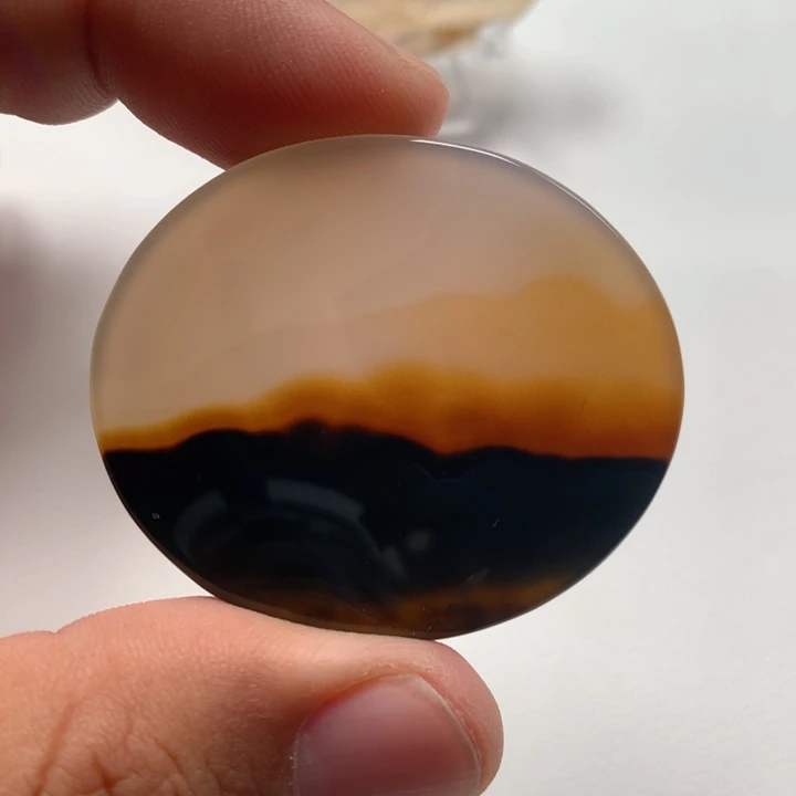 玛瑙/玉髓颈饰未镶嵌吾**子