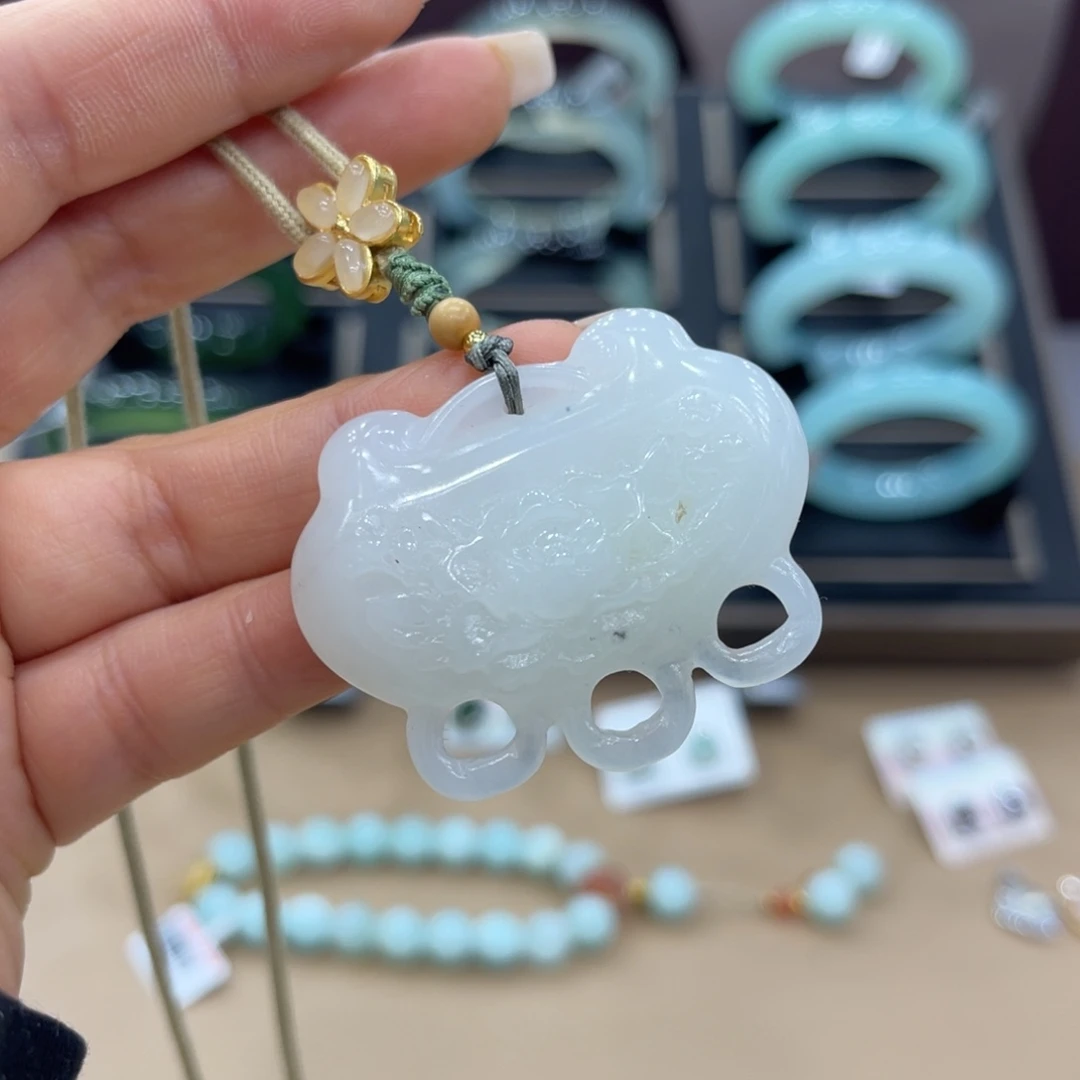 岫玉未镶嵌手镯手镯