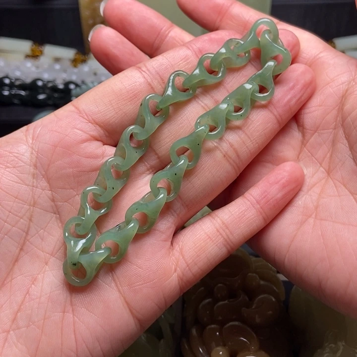 颈饰未镶嵌和田玉醉*候