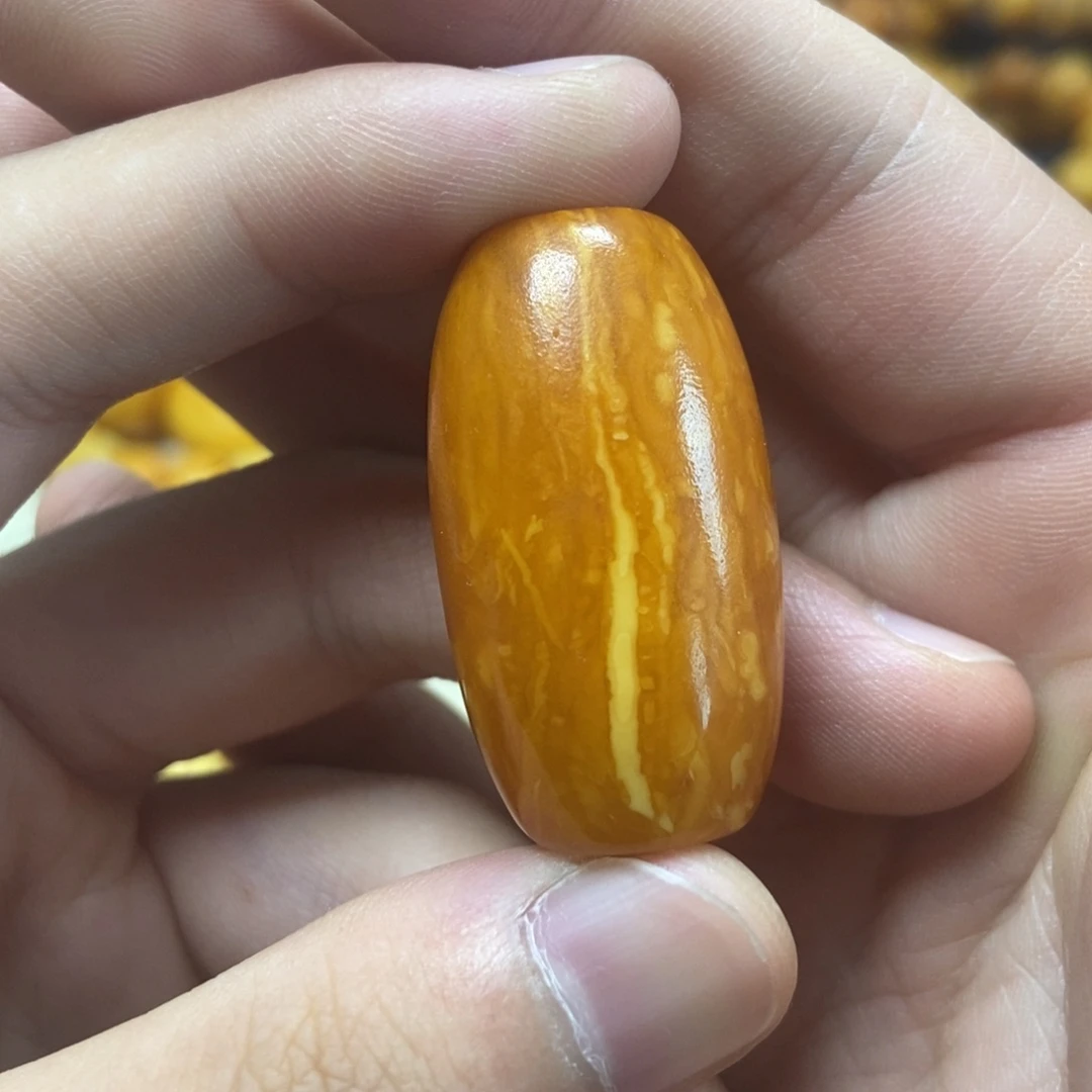 未镶嵌琥珀珠宝奇石