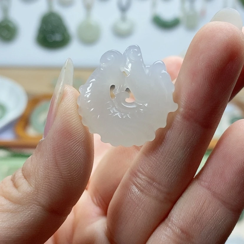 【闪购商品】颈饰未镶嵌和田玉