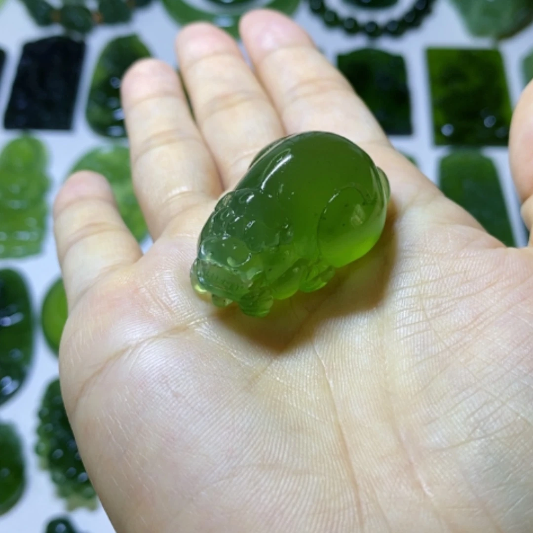 【闪购商品】未镶嵌蛇纹石玉颈饰