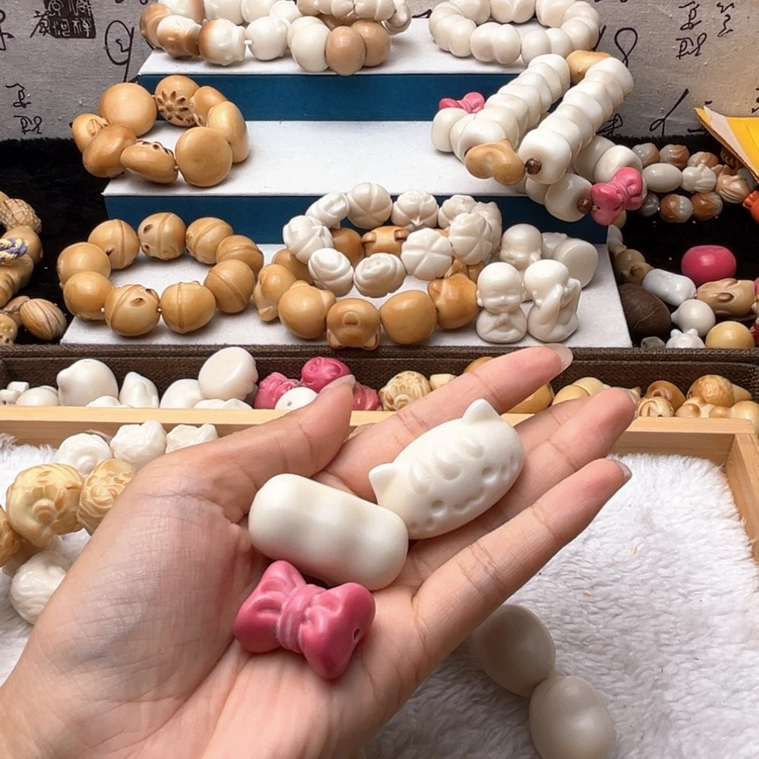 莫***离吊坠菩提根/象牙果