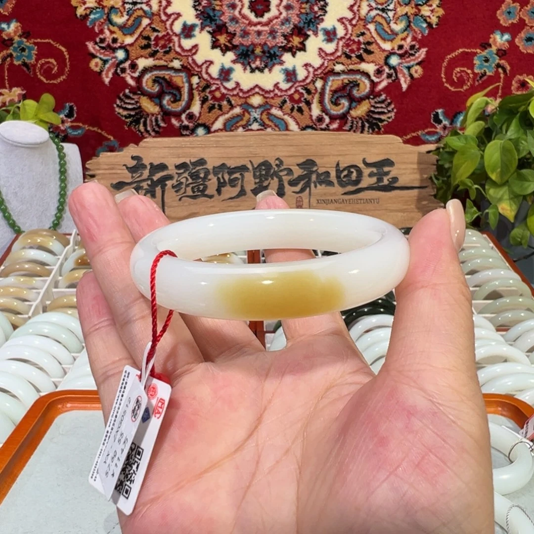 未镶嵌手镯和田玉55正金糖白玉和田玉手镯