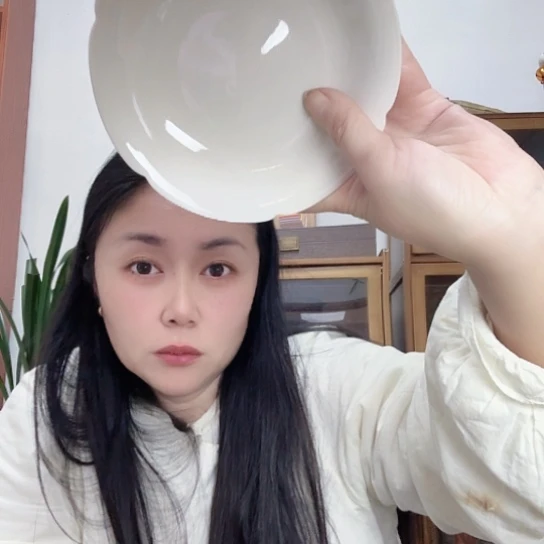 草木灰文心花口壶承
