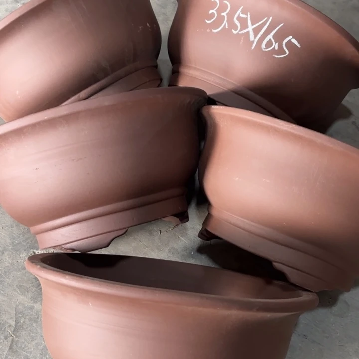 紫砂花盆110-5。     33.5-16.5