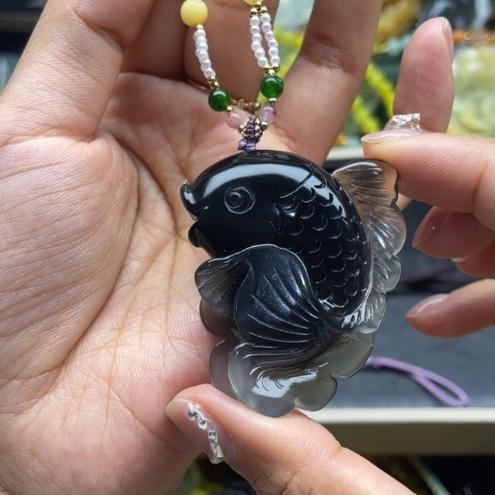 蛇纹石玉未镶嵌吊坠