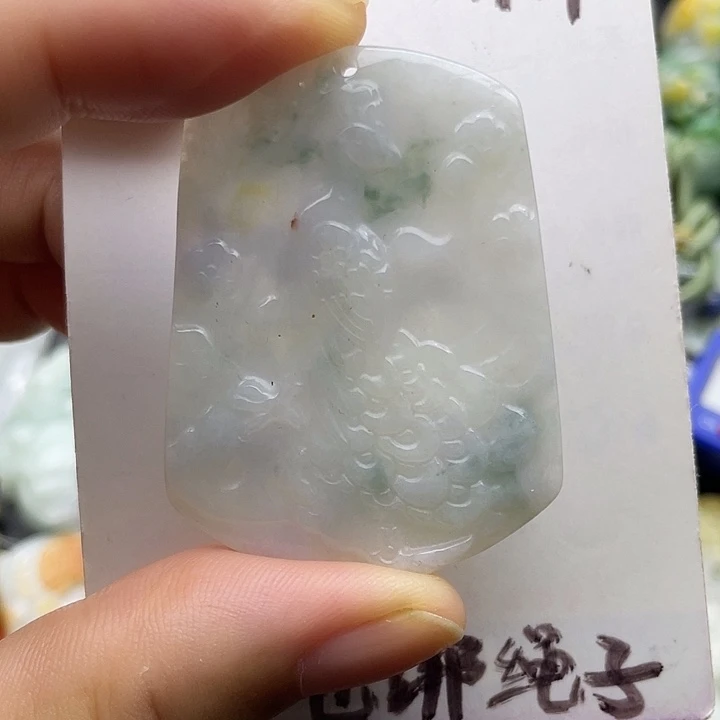 颈饰未镶嵌翡翠天然翡翠