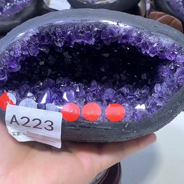 未镶嵌水晶大型摆件（非配饰）223钱袋子