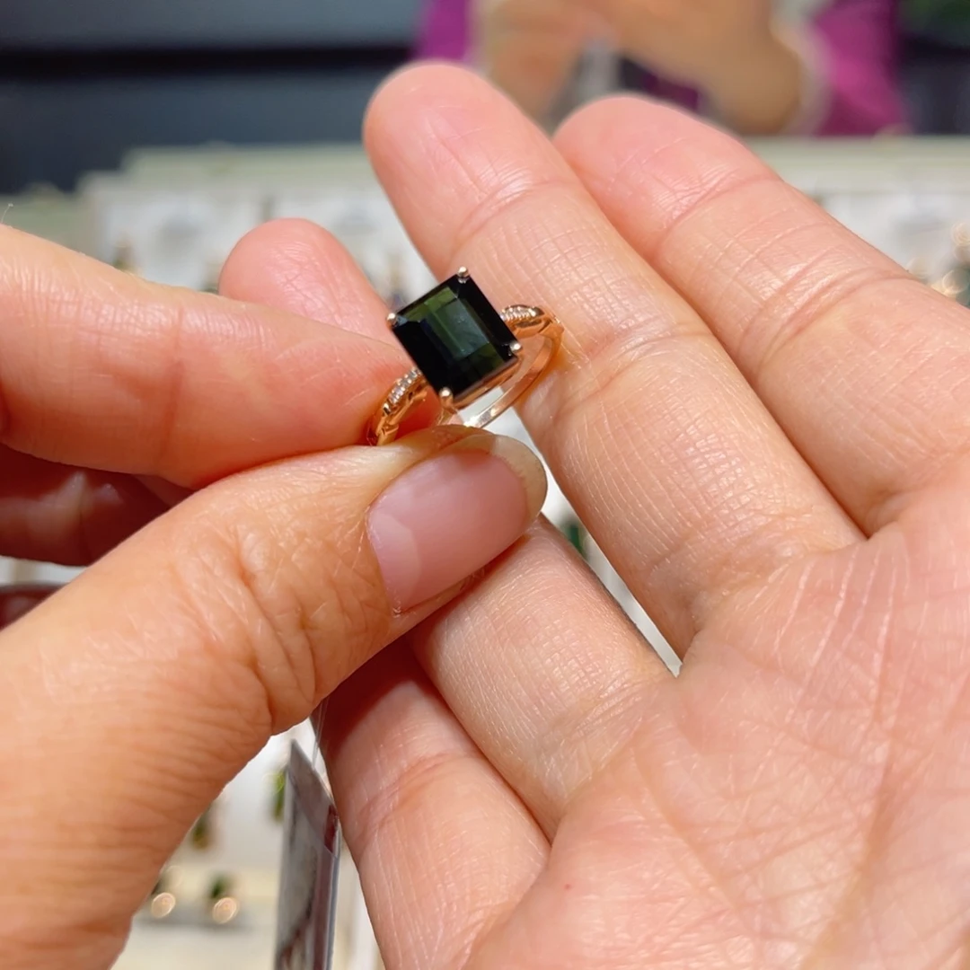 碧玺戒指18K金镶嵌R**a戒指