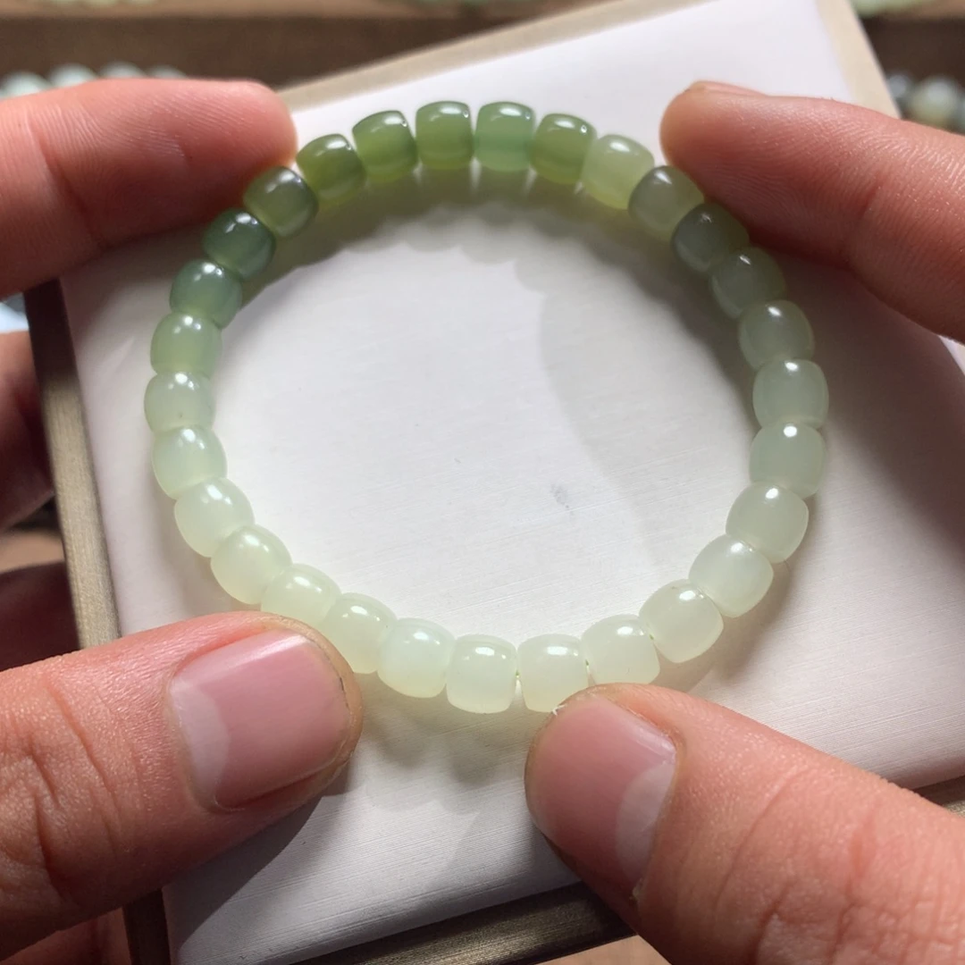 和田玉（糖玉）未镶嵌手链