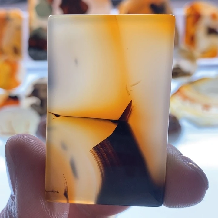 玛瑙/玉髓颈饰未镶嵌