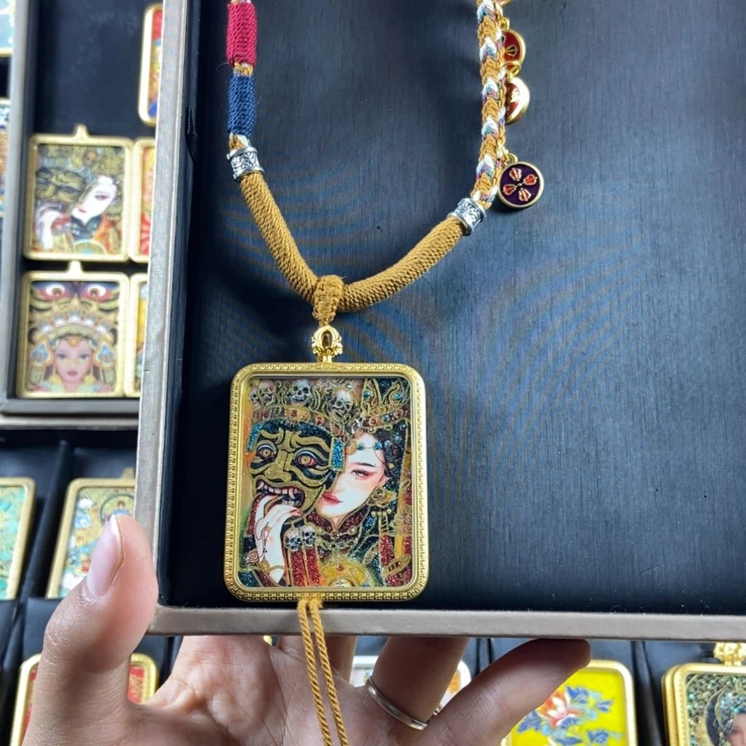 吊坠沐**•美丽的唐卡漂亮结缘