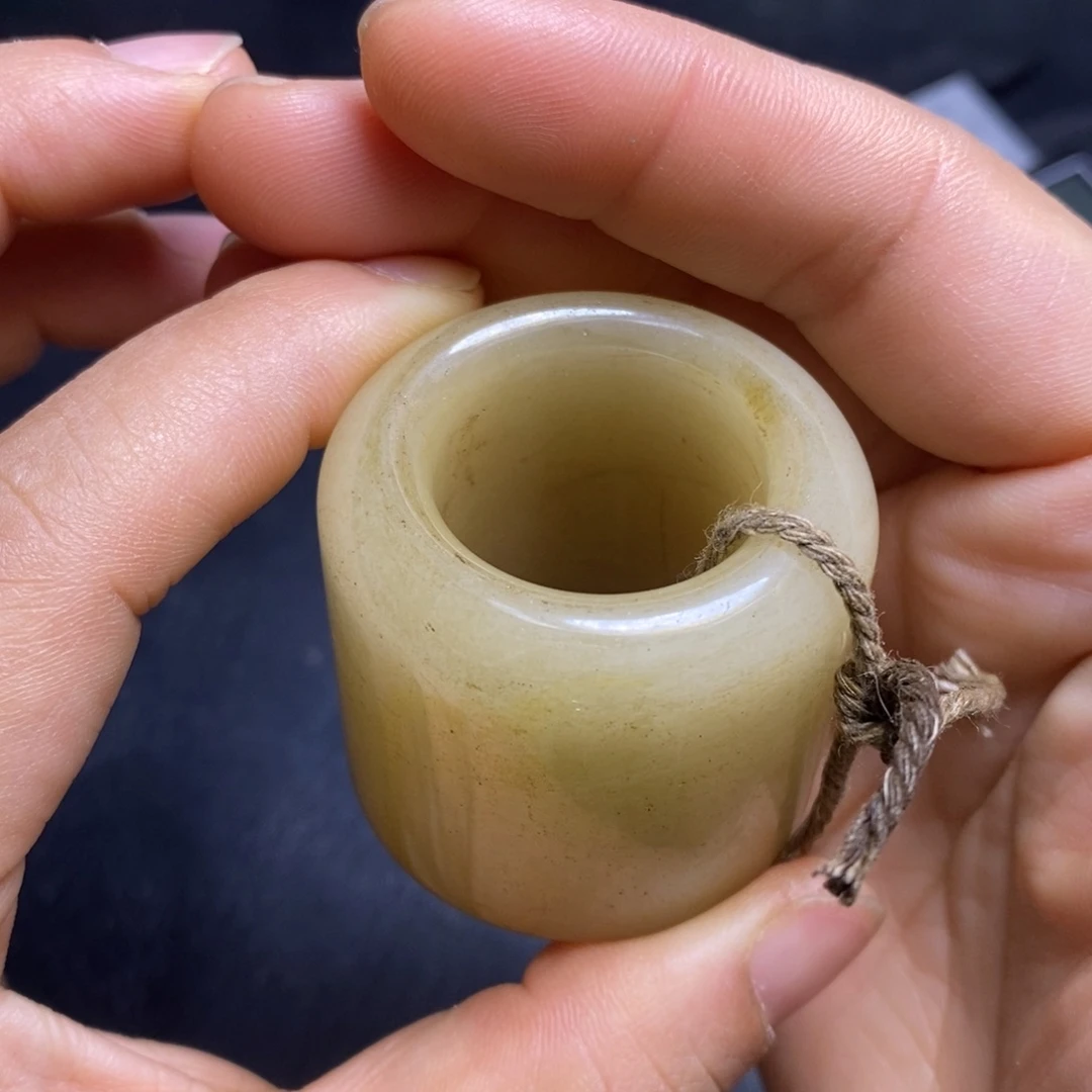 未镶嵌和田玉（糖玉）挂件