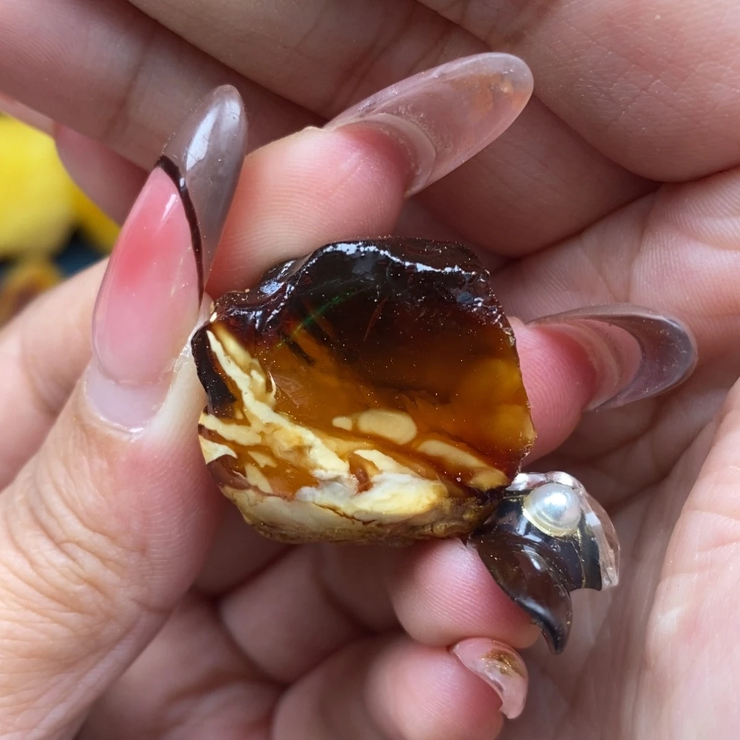 定制琥珀未镶嵌蜜蜡