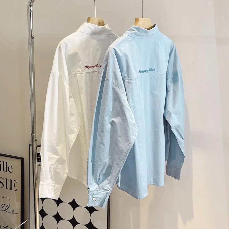 后背刺绣字母蓝色翻领衬衫女秋季韩系宽松慵懒风叠穿外搭长袖上衣