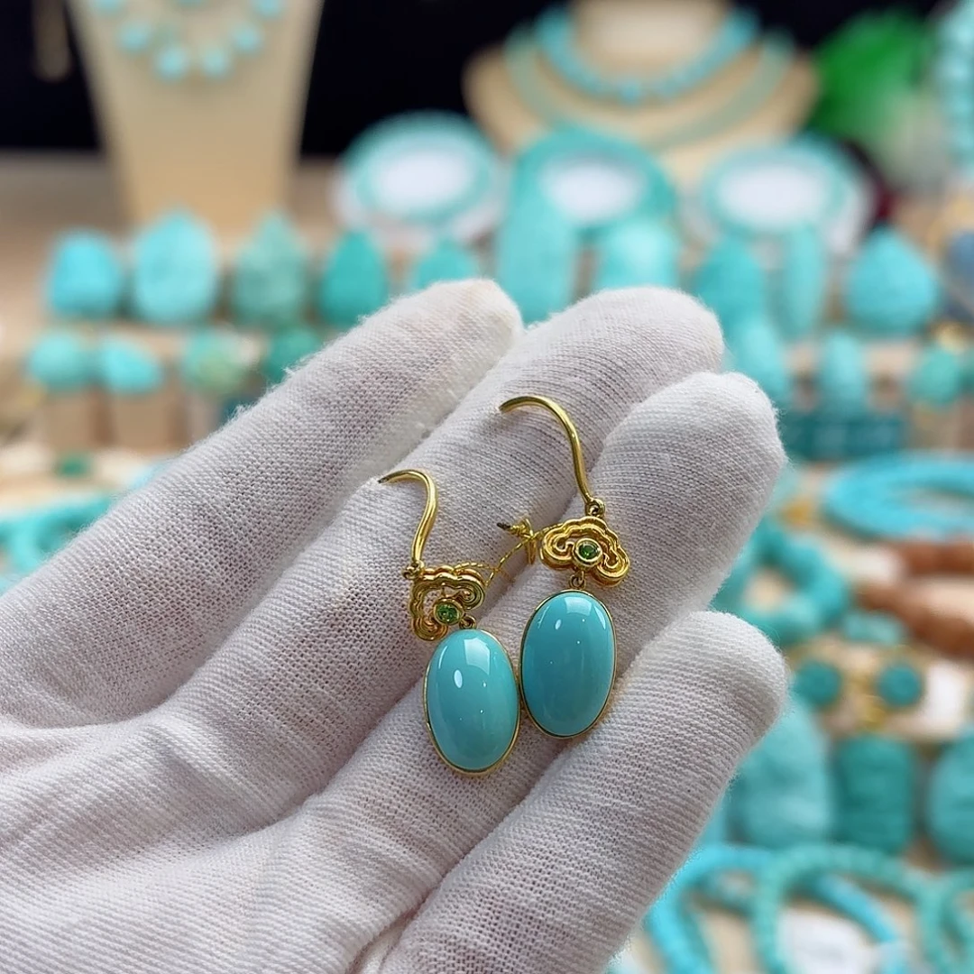 绿松石18K金镶嵌珠宝奇石