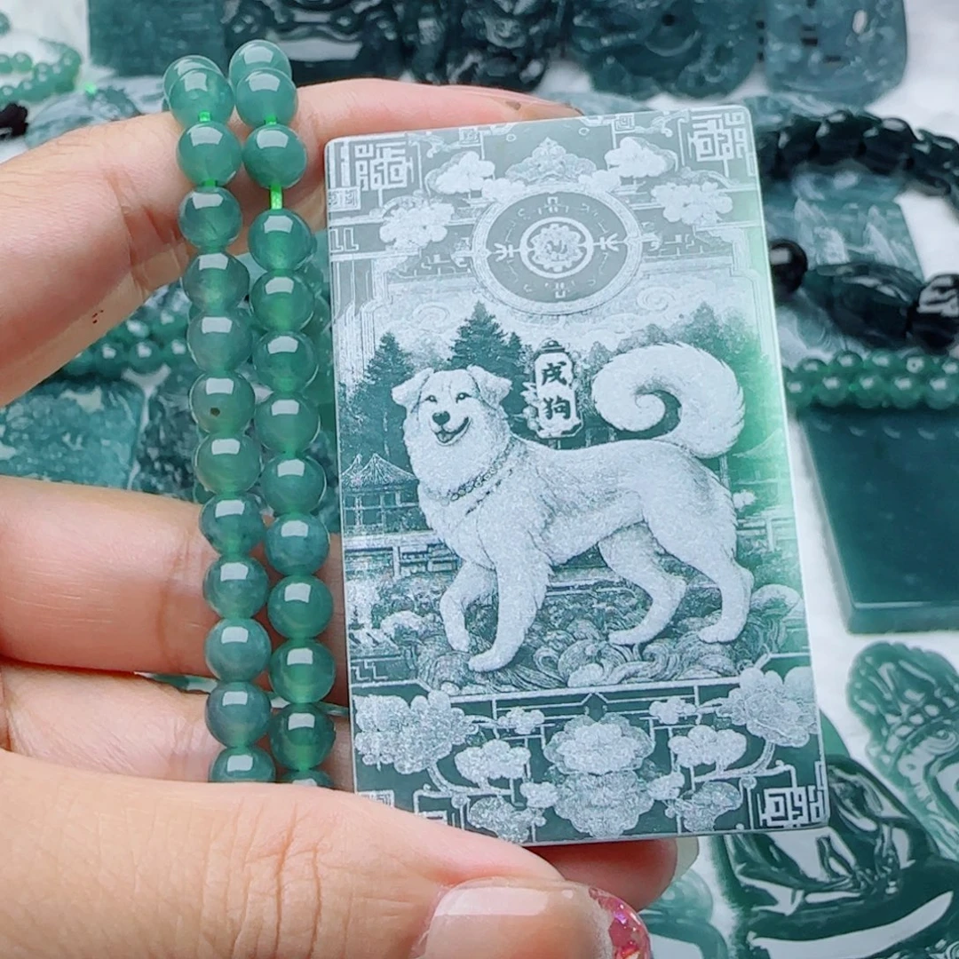 翡翠未镶嵌颈饰多样性发货天然的A货翡翠