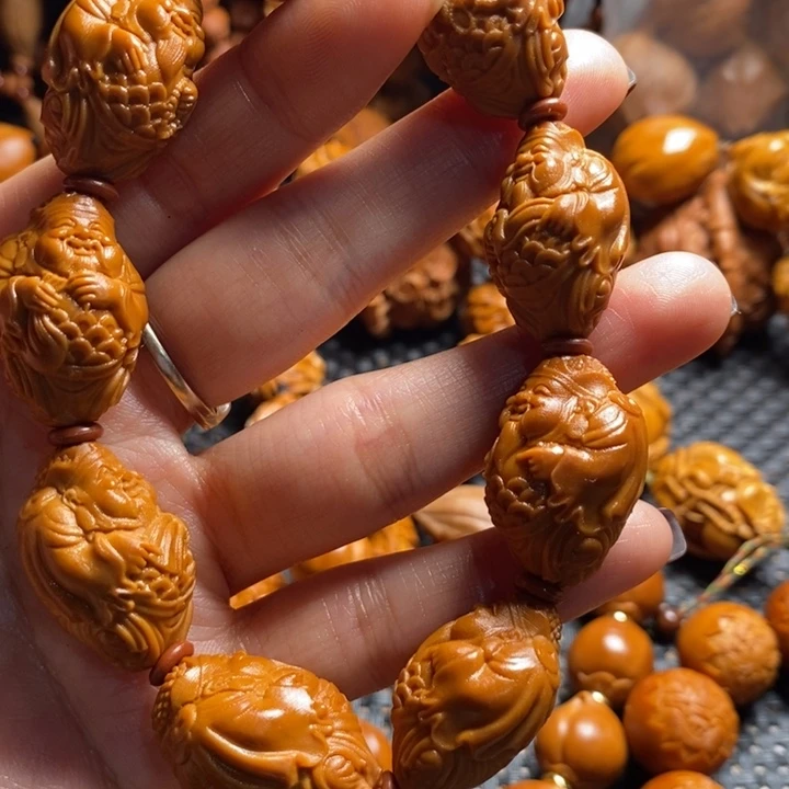 吊坠橄榄核5****）八大财神