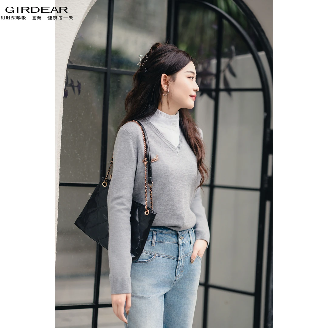 GIRDEAR/哥弟格雷系秋冬打底简约风百搭V领长袖针织衫毛衣1399466