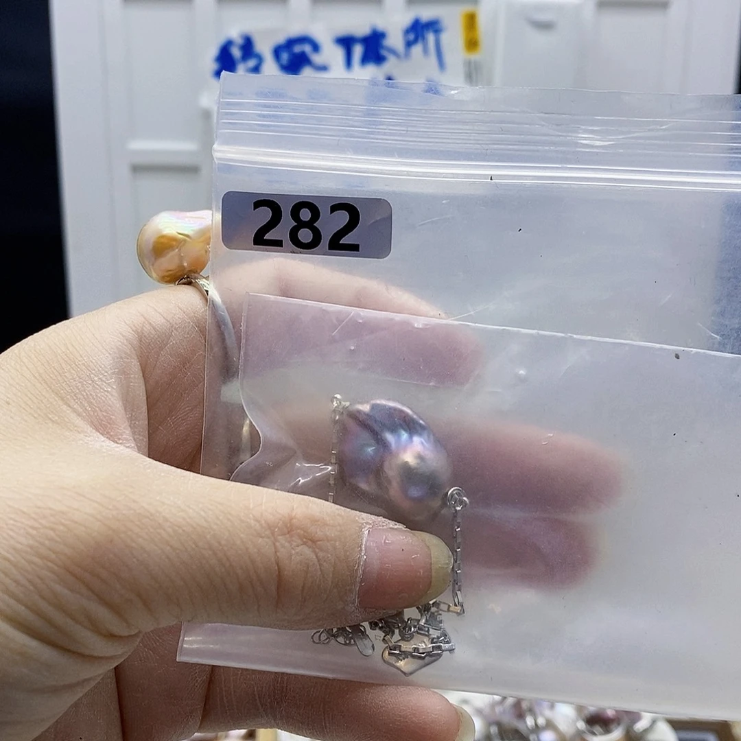 颈饰合金淡水珍珠奇*怪