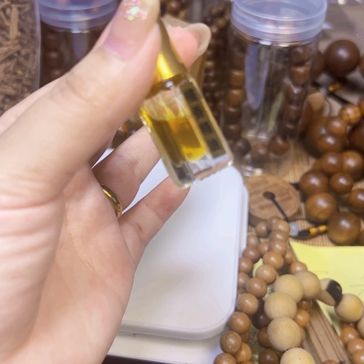 檀香木其他老山檀香精油3克
