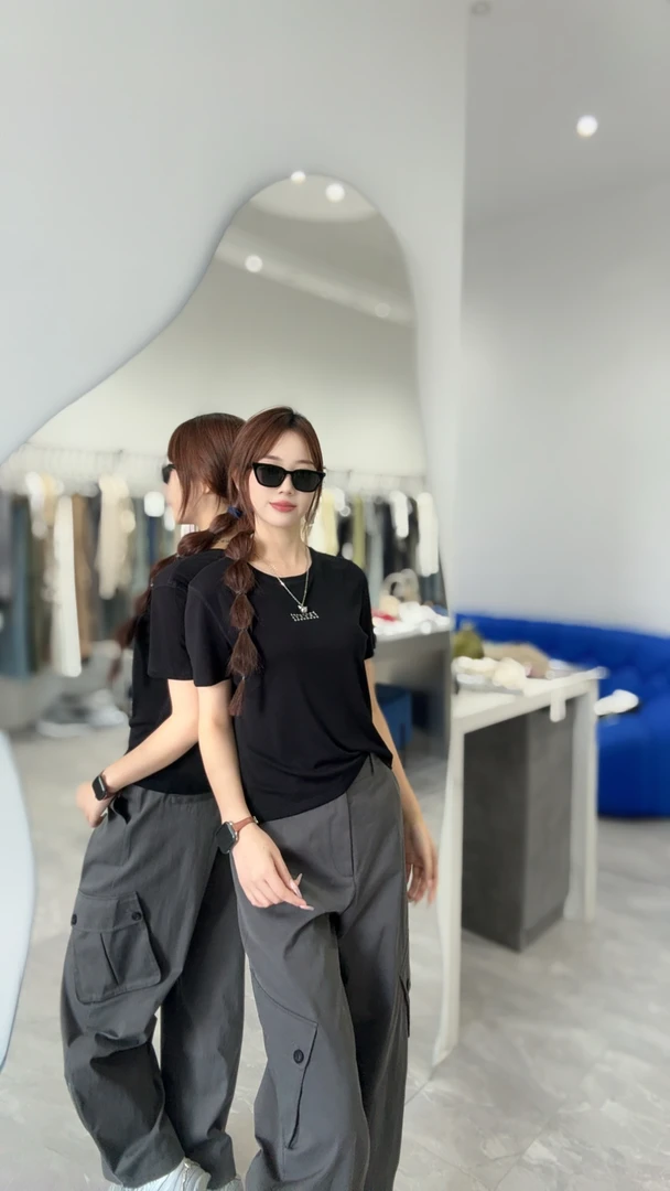 ANNENONO2025 秋基础款百搭简约T恤女