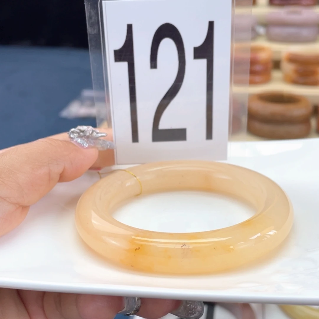 【闪购商品】石英质玉手镯未镶嵌